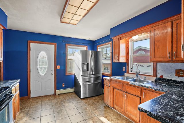 9830 6th Street NE, Blaine, MN 55434