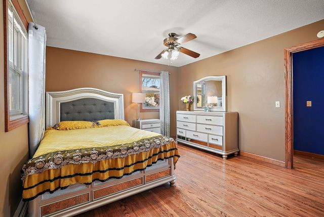 9830 6th Street NE, Blaine, MN 55434