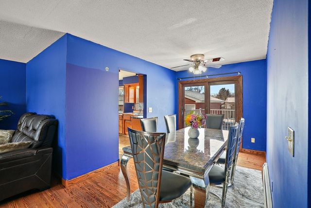 9830 6th Street NE, Blaine, MN 55434