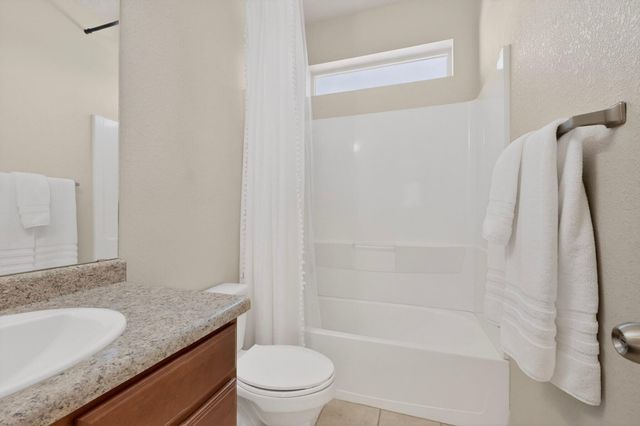 1305 Desert Paintbrush Loop NE, Rio Rancho, NM 87144