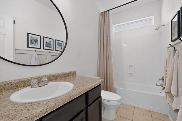 1305 Desert Paintbrush Loop NE, Rio Rancho, NM 87144
