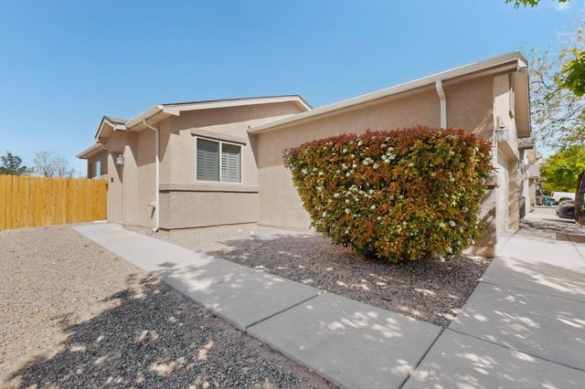 1305 Desert Paintbrush Loop NE, Rio Rancho, NM 87144