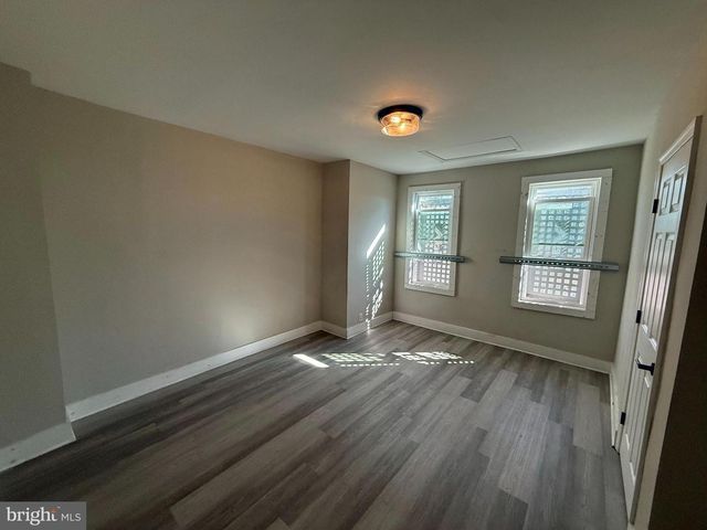 1613 N SMALLWOOD ST, Baltimore, MD 21216