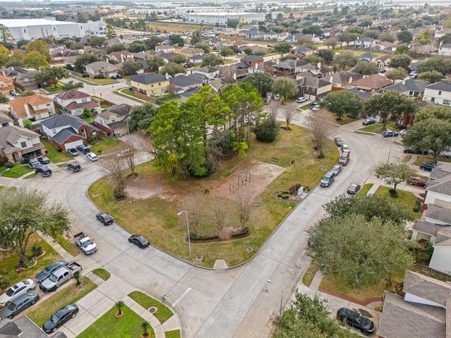 21115 Hidden Bridle Court, Houston, TX 77073