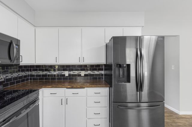 1507 Babbitt Court, Faribault, MN 55021