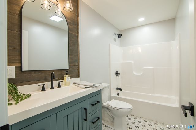 344 Sabin Street, Putnam, CT 06260