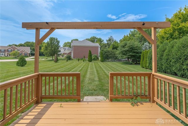 10049 Meadow Woods Lane, Washington Twp, OH 45458