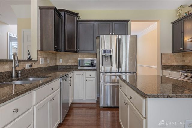 10049 Meadow Woods Lane, Washington Twp, OH 45458