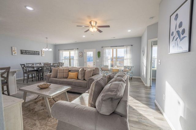 115 Bunker Drive 2, Branson West, MO 65737