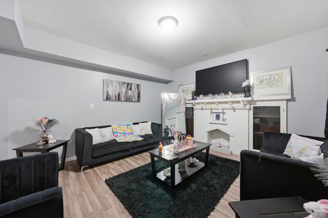 7717 S Sangamon Street, Chicago, IL 60620