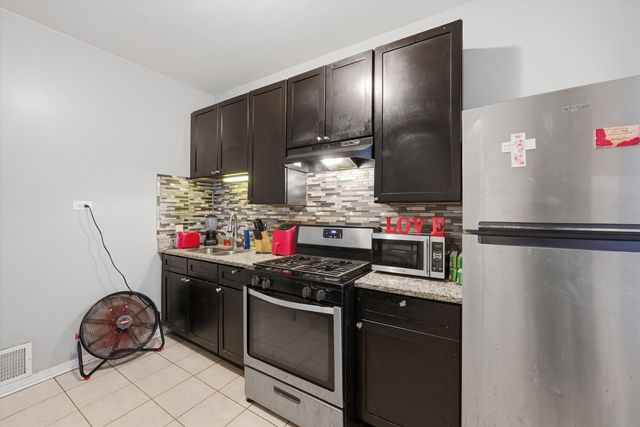 7717 S Sangamon Street, Chicago, IL 60620