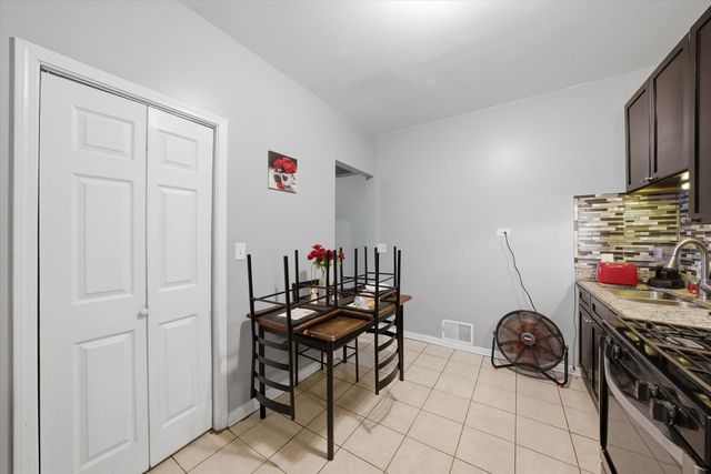 7717 S Sangamon Street, Chicago, IL 60620