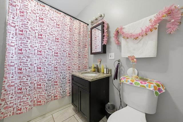 7717 S Sangamon Street, Chicago, IL 60620