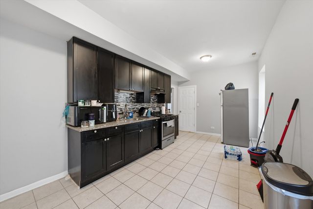 7717 S Sangamon Street, Chicago, IL 60620