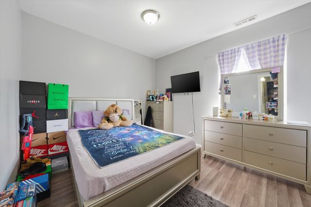 7717 S Sangamon Street, Chicago, IL 60620