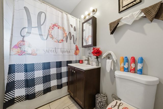 7717 S Sangamon Street, Chicago, IL 60620