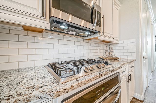 9507 Carson Lane, Rosharon, TX 77583