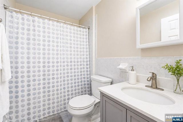 331 Essex Street, Harrison, NJ 07029