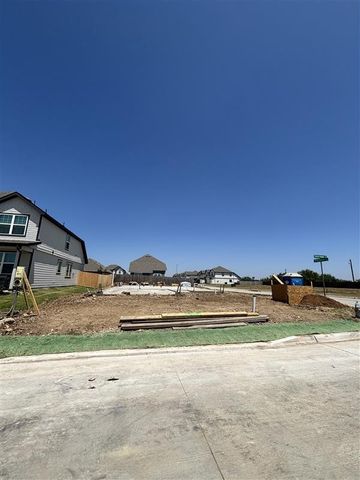 2400 Southern Magnolia Drive, Fort Worth, TX 76123