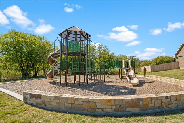2400 Southern Magnolia Drive, Fort Worth, TX 76123