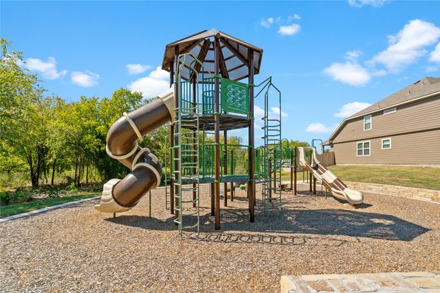 2400 Southern Magnolia Drive, Fort Worth, TX 76123