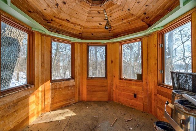 5601 Dahmen Drive, Waunakee, WI 53597