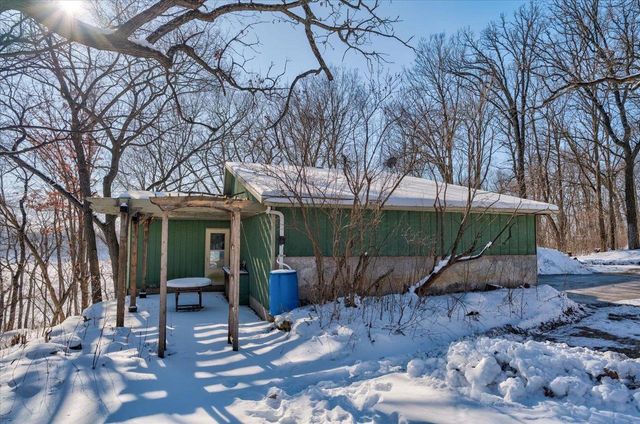 5601 Dahmen Drive, Waunakee, WI 53597