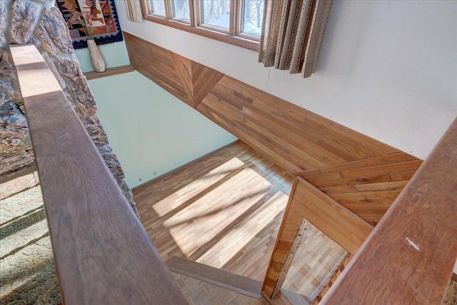 5601 Dahmen Drive, Waunakee, WI 53597