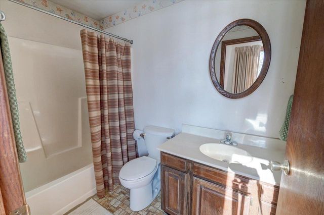 5601 Dahmen Drive, Waunakee, WI 53597