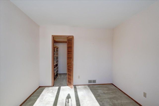 5601 Dahmen Drive, Waunakee, WI 53597