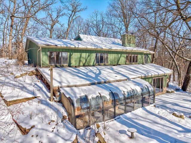 5601 Dahmen Drive, Waunakee, WI 53597