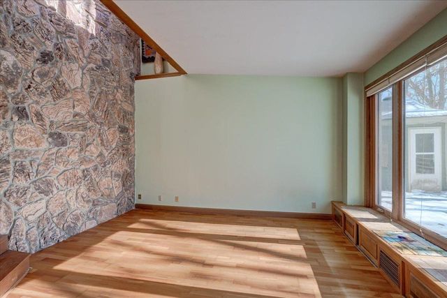 5601 Dahmen Drive, Waunakee, WI 53597