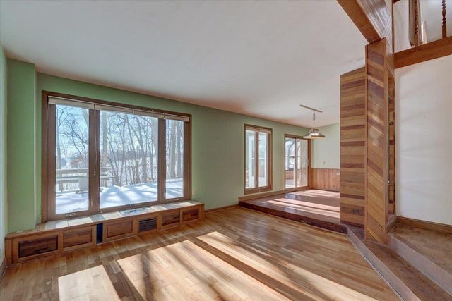 5601 Dahmen Drive, Waunakee, WI 53597