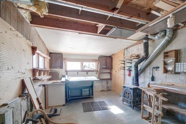 5601 Dahmen Drive, Waunakee, WI 53597