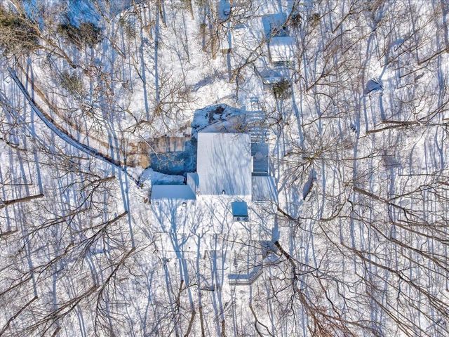 5601 Dahmen Drive, Waunakee, WI 53597