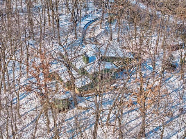 5601 Dahmen Drive, Waunakee, WI 53597