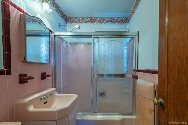 8610 250th Street, Bellerose, NY 11426