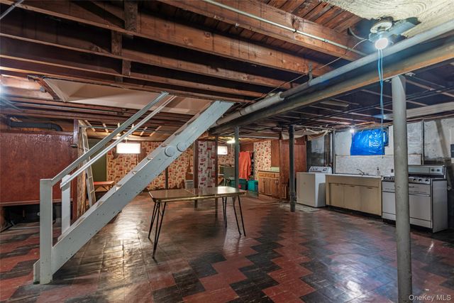 8610 250th Street, Bellerose, NY 11426