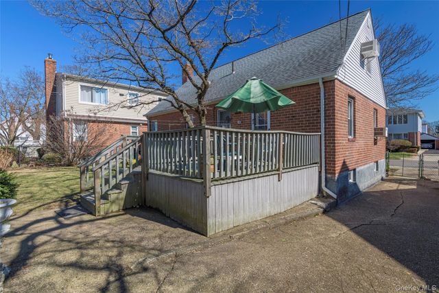 8610 250th Street, Bellerose, NY 11426