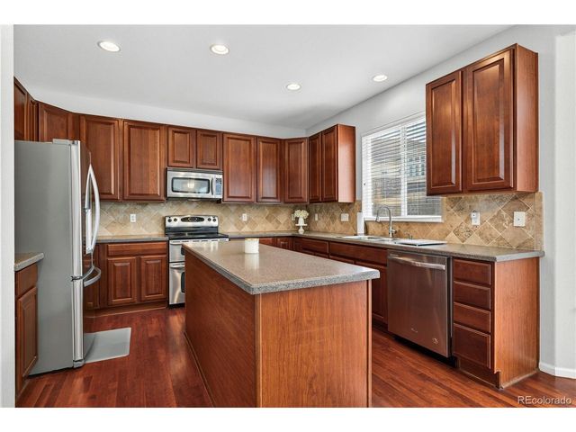 7218 S Ukraine St, Aurora, CO 80016