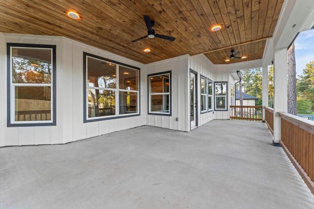 40714 Rolling Forest Drive, Magnolia, TX 77354