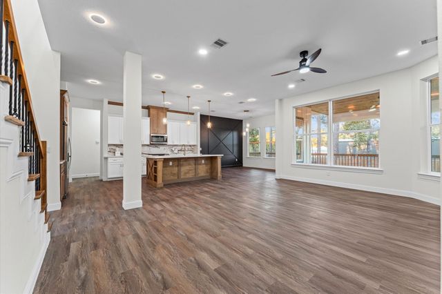 40714 Rolling Forest Drive, Magnolia, TX 77354