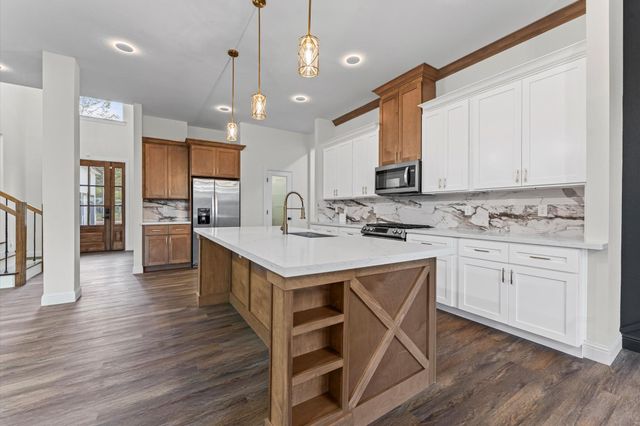40714 Rolling Forest Drive, Magnolia, TX 77354