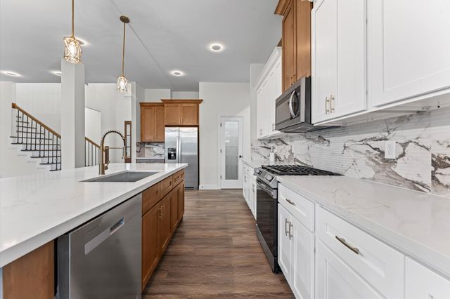 40714 Rolling Forest Drive, Magnolia, TX 77354