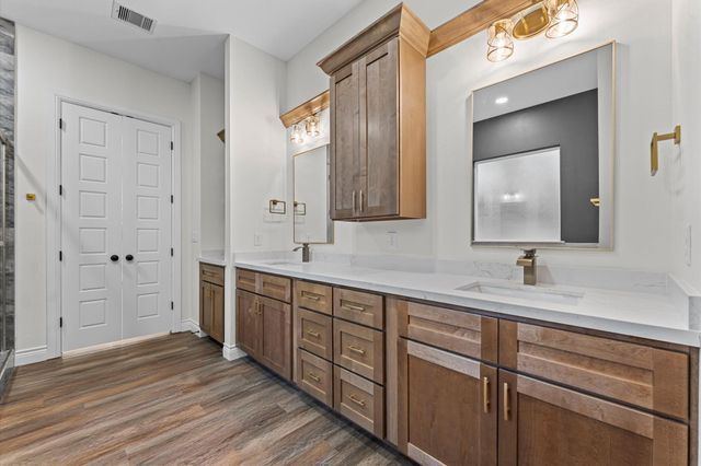 40714 Rolling Forest Drive, Magnolia, TX 77354