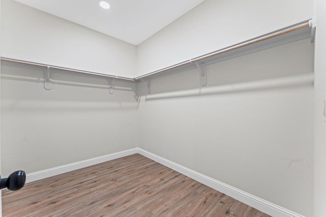 40714 Rolling Forest Drive, Magnolia, TX 77354