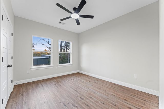 40714 Rolling Forest Drive, Magnolia, TX 77354