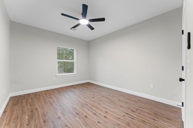 40714 Rolling Forest Drive, Magnolia, TX 77354