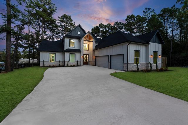 40714 Rolling Forest Drive, Magnolia, TX 77354
