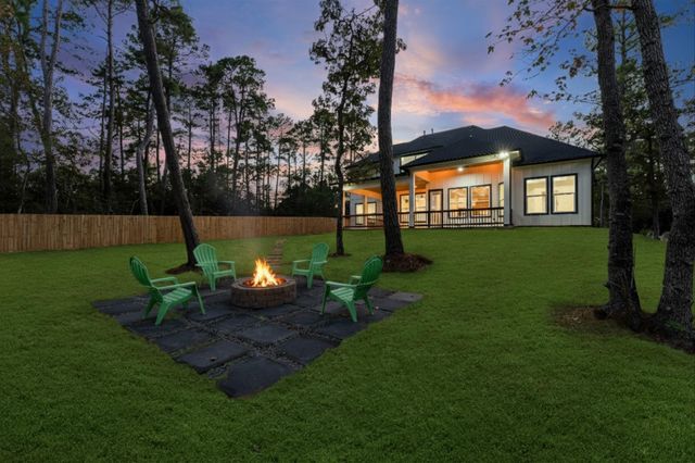 40714 Rolling Forest Drive, Magnolia, TX 77354